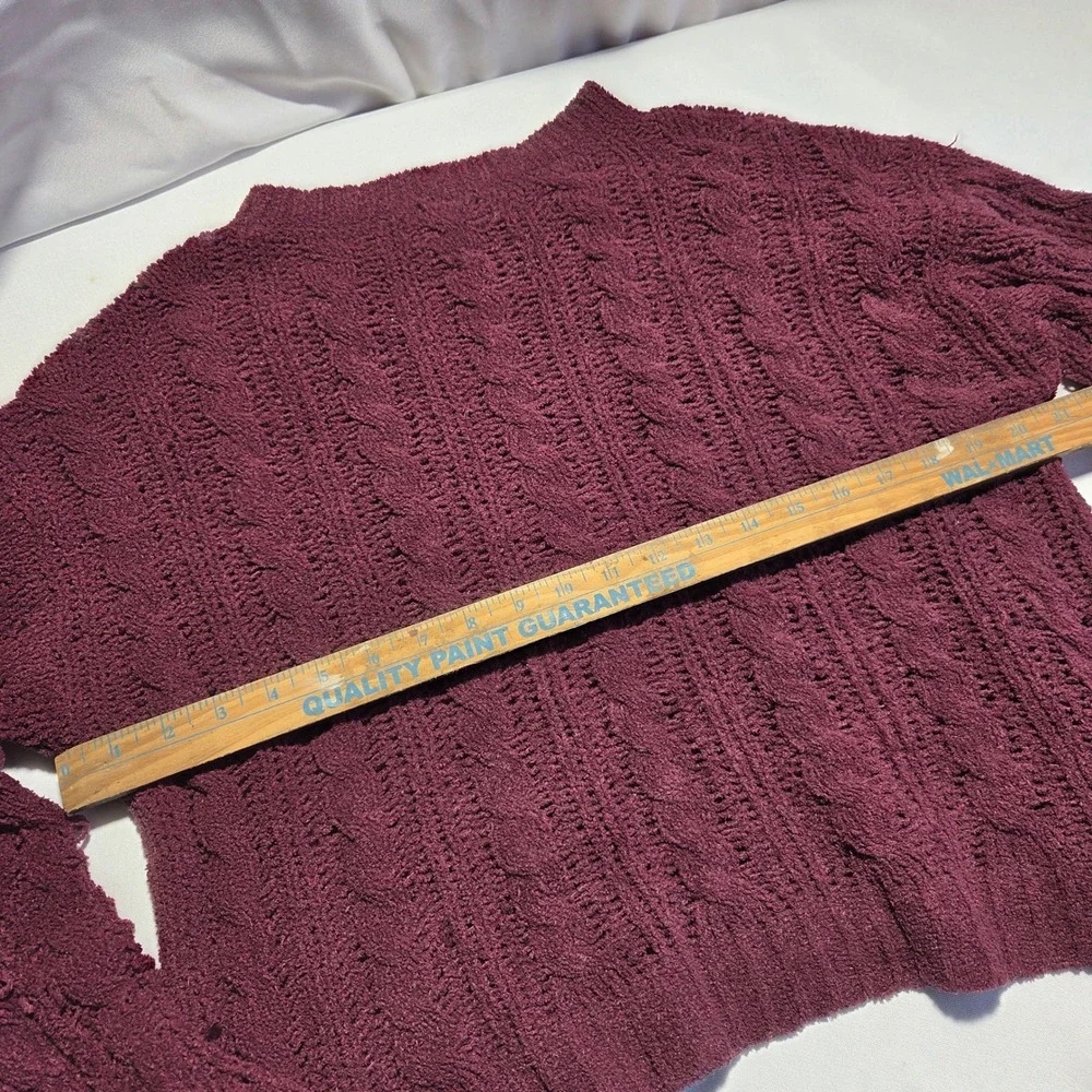 American Eagle Womens Burgundy‎ Cable Knit Chenille Sweater Maroon Sm Crew Neck